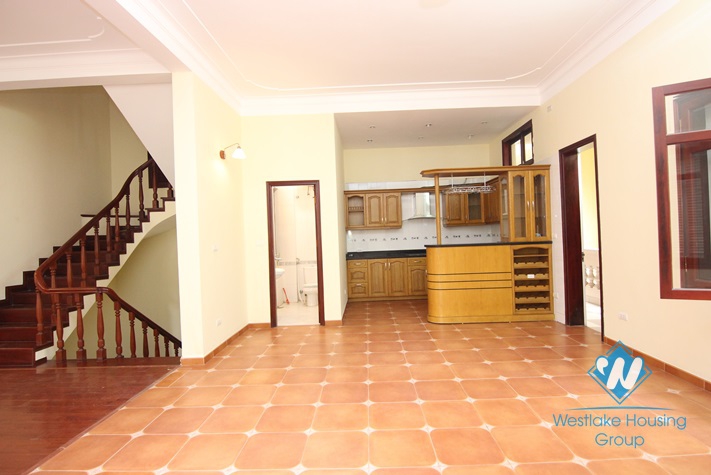 Spacious swimming pool house for rent in Tay Ho
